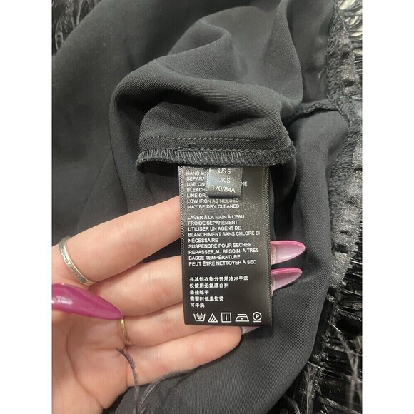 Urban Outfitters Mini Black Bottom Feathered Dress Size Small Petites A7‎ - Picture 8 of 8